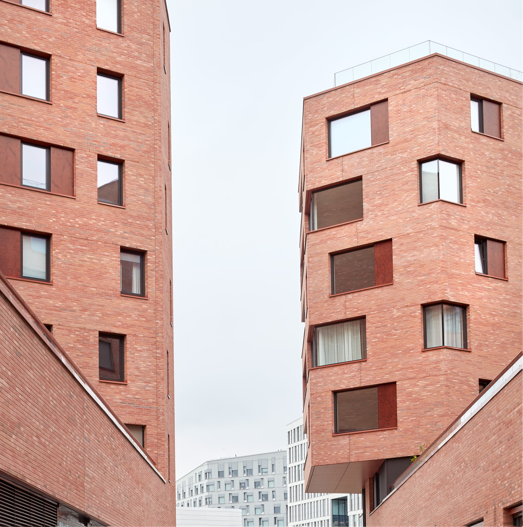 Prodema Chestnut Birch wood cladding in the Munch Brygge Residential Complex by Lund+Slaatto