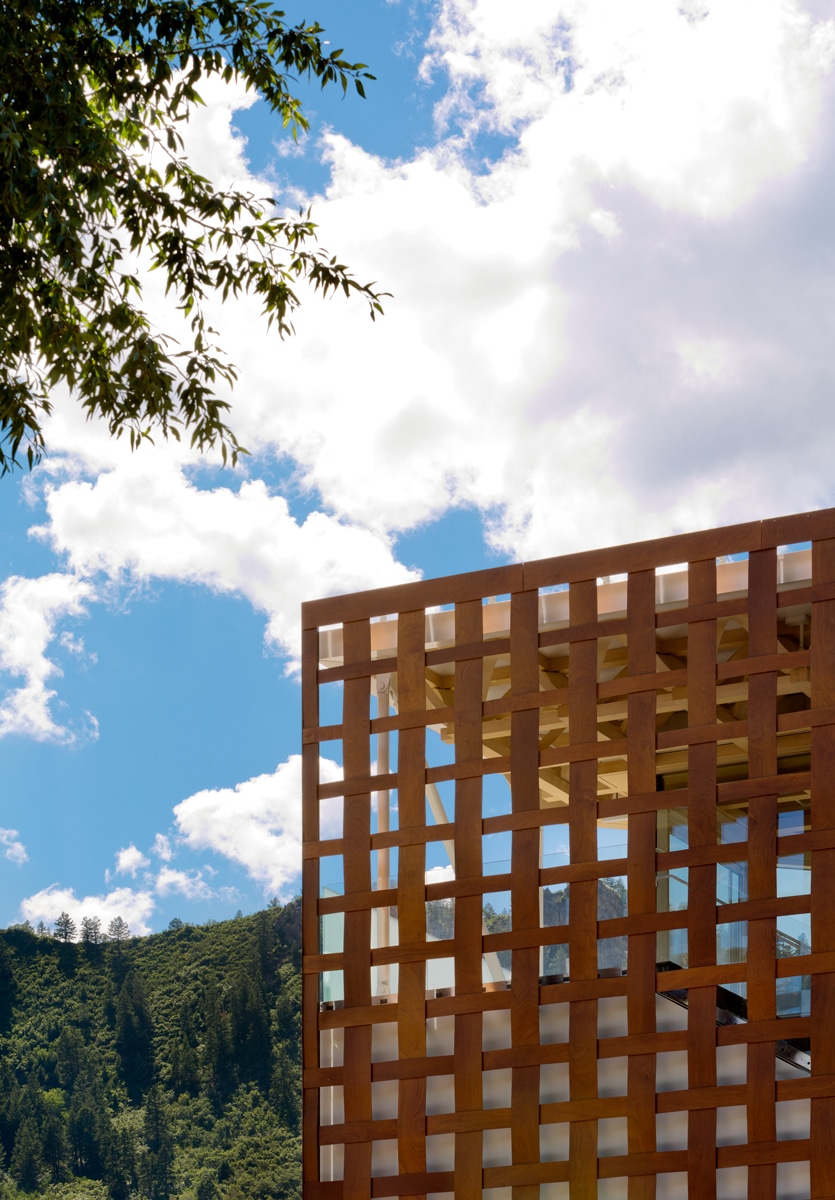 prodema rustik wood aspen art museum shigeru ban architects 04