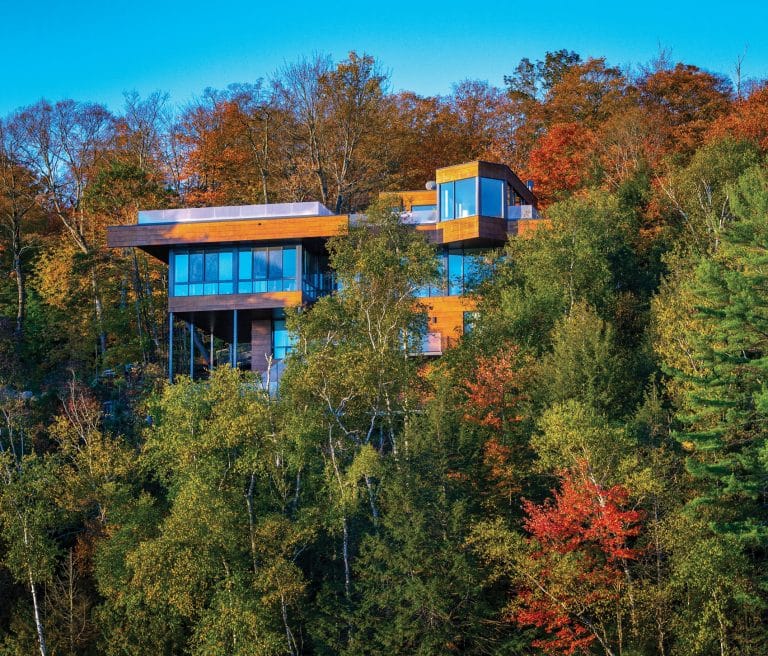 Prodema Rustik wood cladding in the Baysville Cottage by Wallman Architects