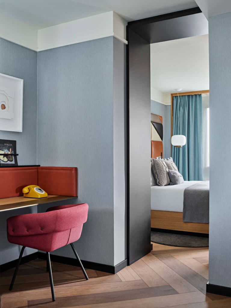 parklex-prodema-white-oak-kimpton-vividora-hotel-el-equipo-creativo-06
