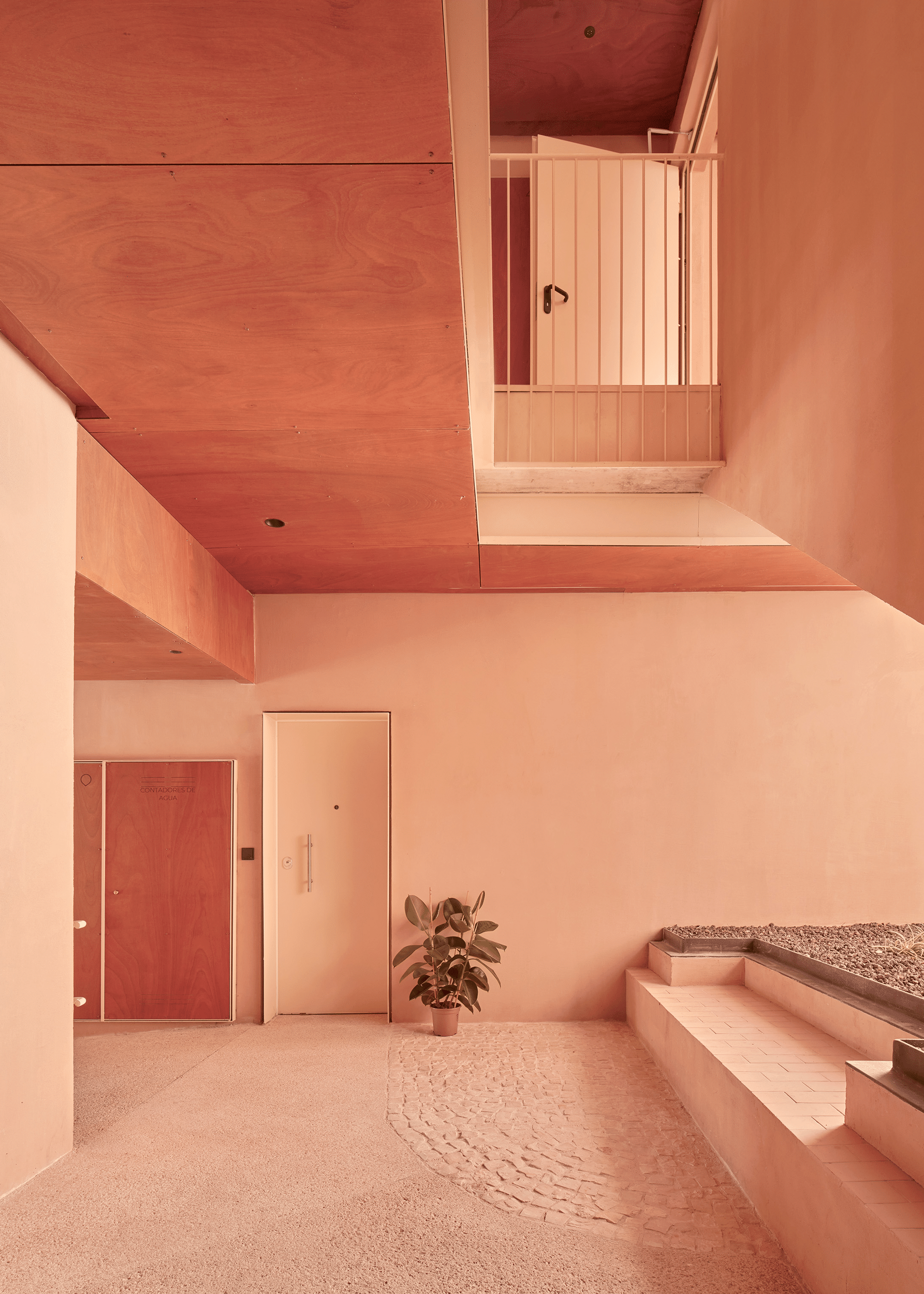 2024 SFJ6 MarmolBravo MADhel Soffit Rustik Blog02 03