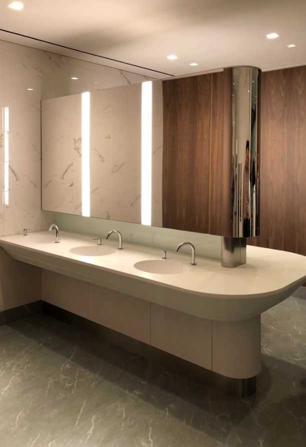 Parklex Prodema natural timber panelling in the bathrooms at 50 Hudson Yards in New York, by Foster + Partners