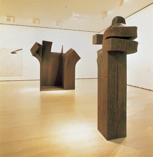 Suelos con madera natural Parklex Prodema en el Museo Guggenheim Bilbao, de Frank Gehry y César Caicoya