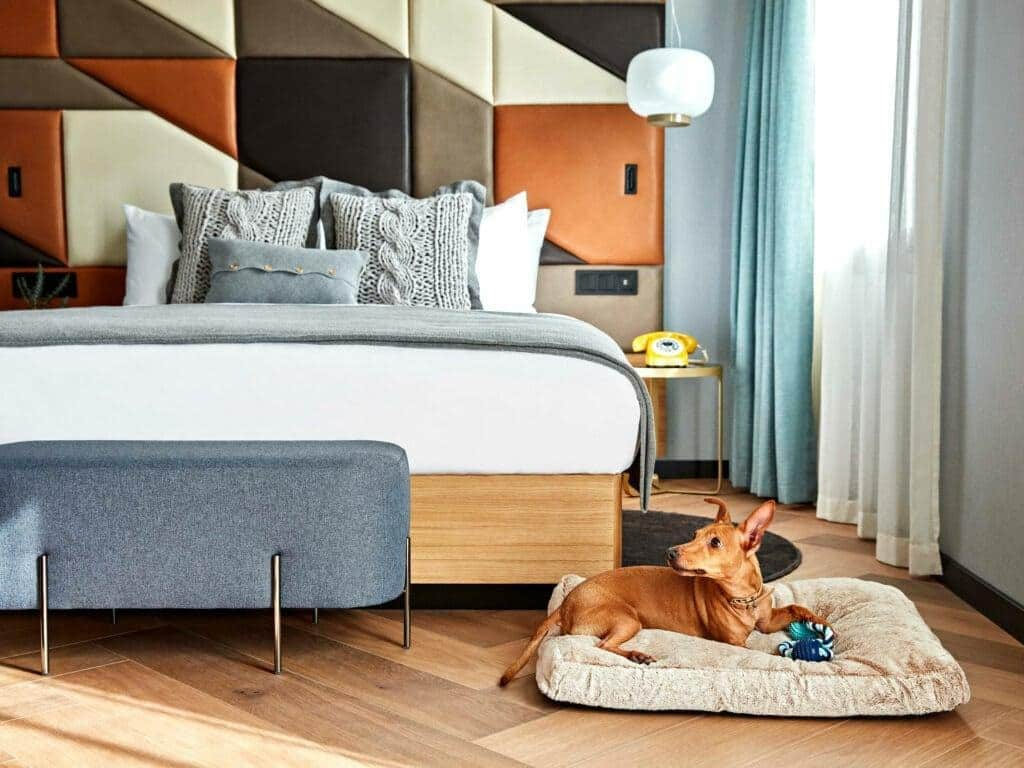 parklex-prodema-white-oak-kimpton-vividora-hotel