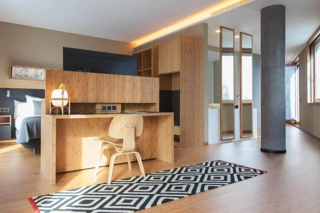 parklex-prodema-caramel-bamboo-hotel-od-barcelona-victor-rahola-aguadé